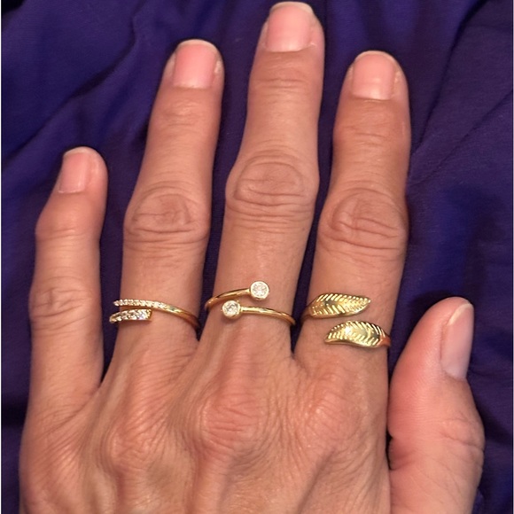 909. New 18k Gold plated Stainless Steel Double Leaf Adjustable Ring - Picture 6 of 6